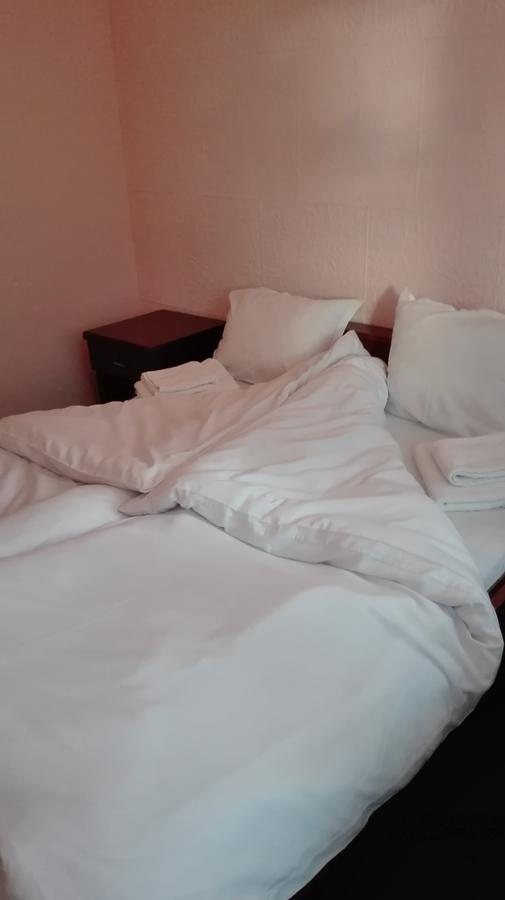 Hotel Stroitel Хисаря Екстериор снимка